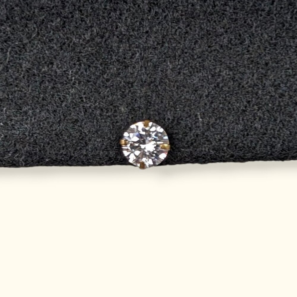 SINGLE Open Gallery Clear Stone Stud Earring - Picture 4 of 7